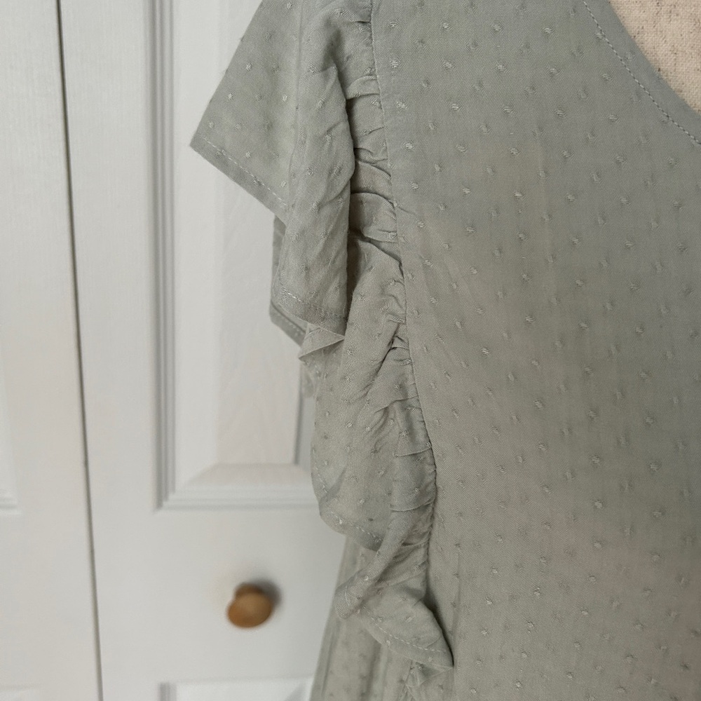 Light Gray Ruffle Sleeve Dress - Picture 5 of 7